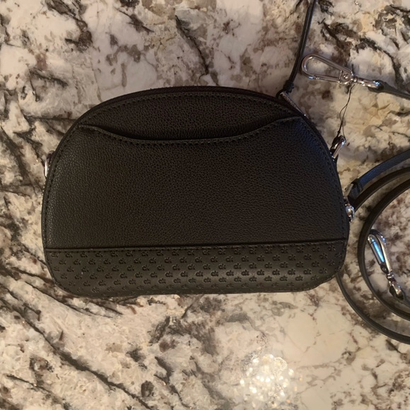 NEW Calvin Klein Crossbody, Removable/Adjustable Strap - Picture 5 of 15